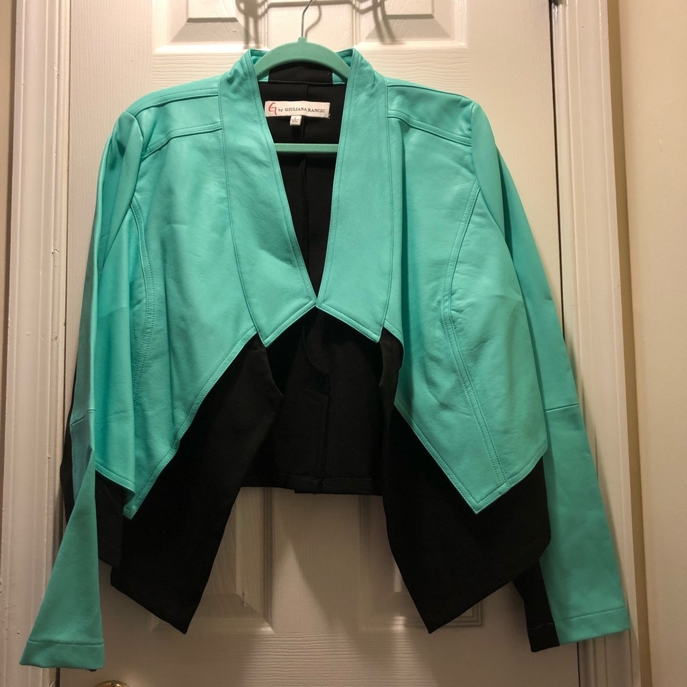 Giuliana Rancic jacket